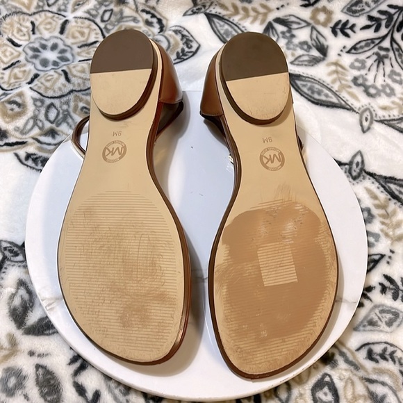 MICHAEL Michael Kors Kristen Thong Flat Sandals, Cognac Size 9M - Picture 10 of 15